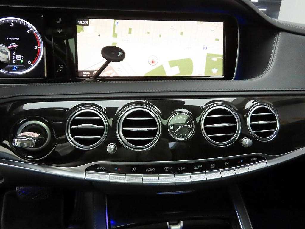 Mercedes Benz S Class - Vista 9