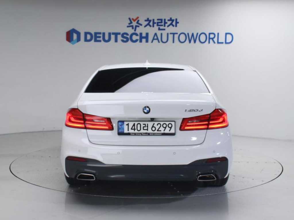 BMW 5 Series - Vista 4