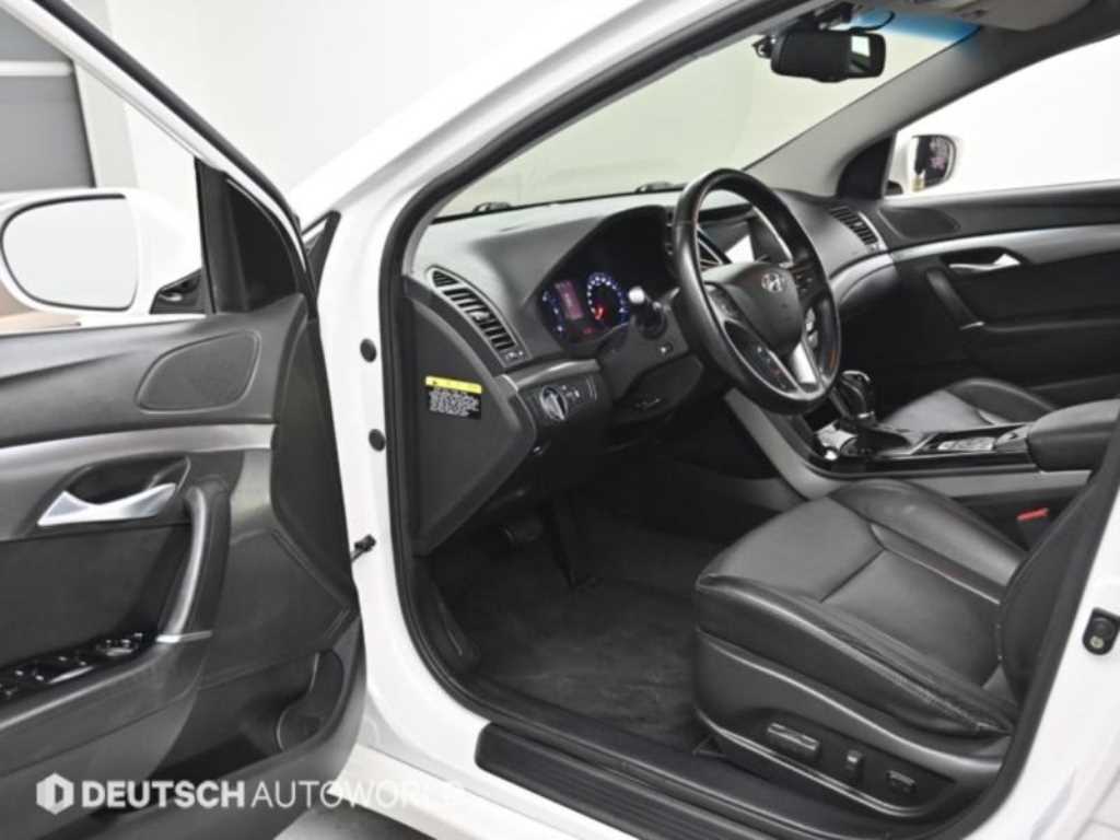 HYUNDAI i40 - Vista 11