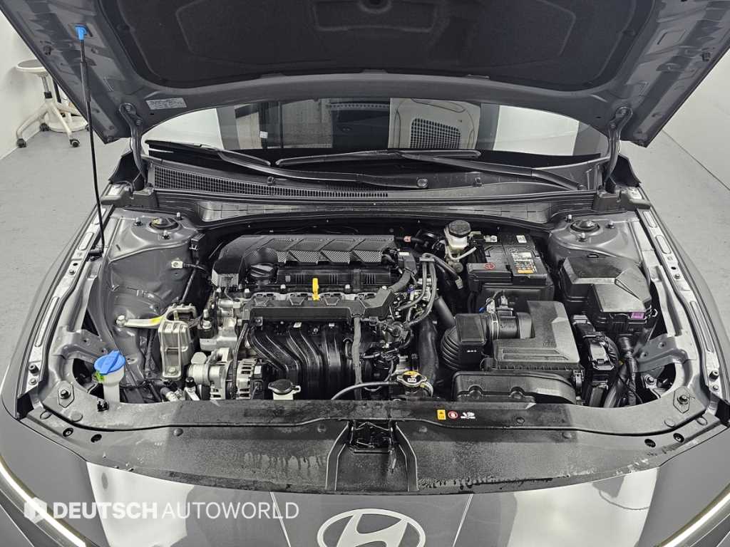 HYUNDAI Avante - Vista 6