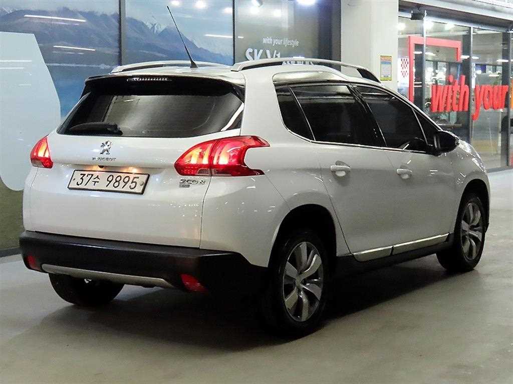 Peugeot 2008 - Vista 4