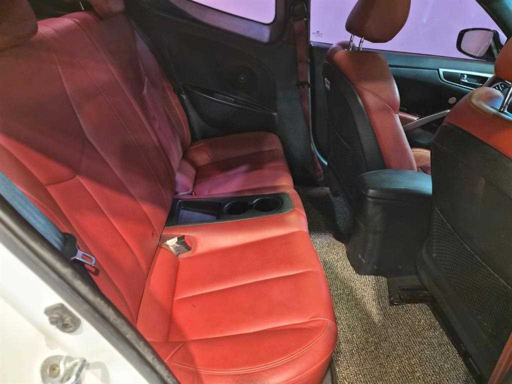 HYUNDAI Veloster - Vista 10