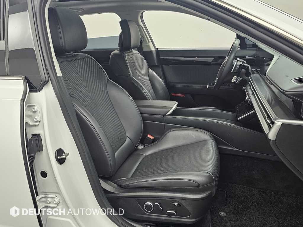 HYUNDAI Grandeur - Vista 10