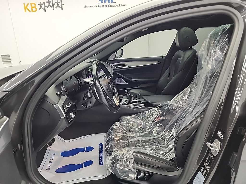 BMW 5 Series - Vista 11