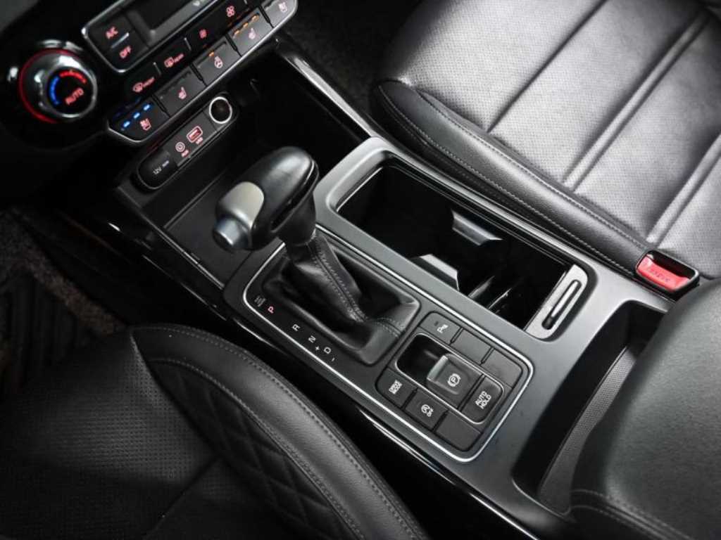 KIA Sorento - Vista 9