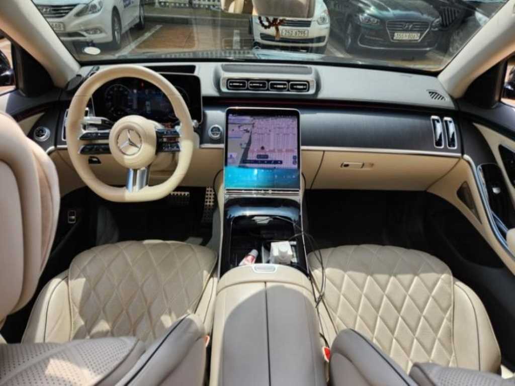 Mercedes Benz S Class - Vista 5