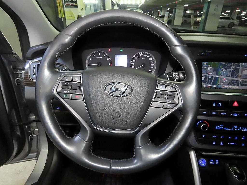 HYUNDAI Sonata - Vista 8