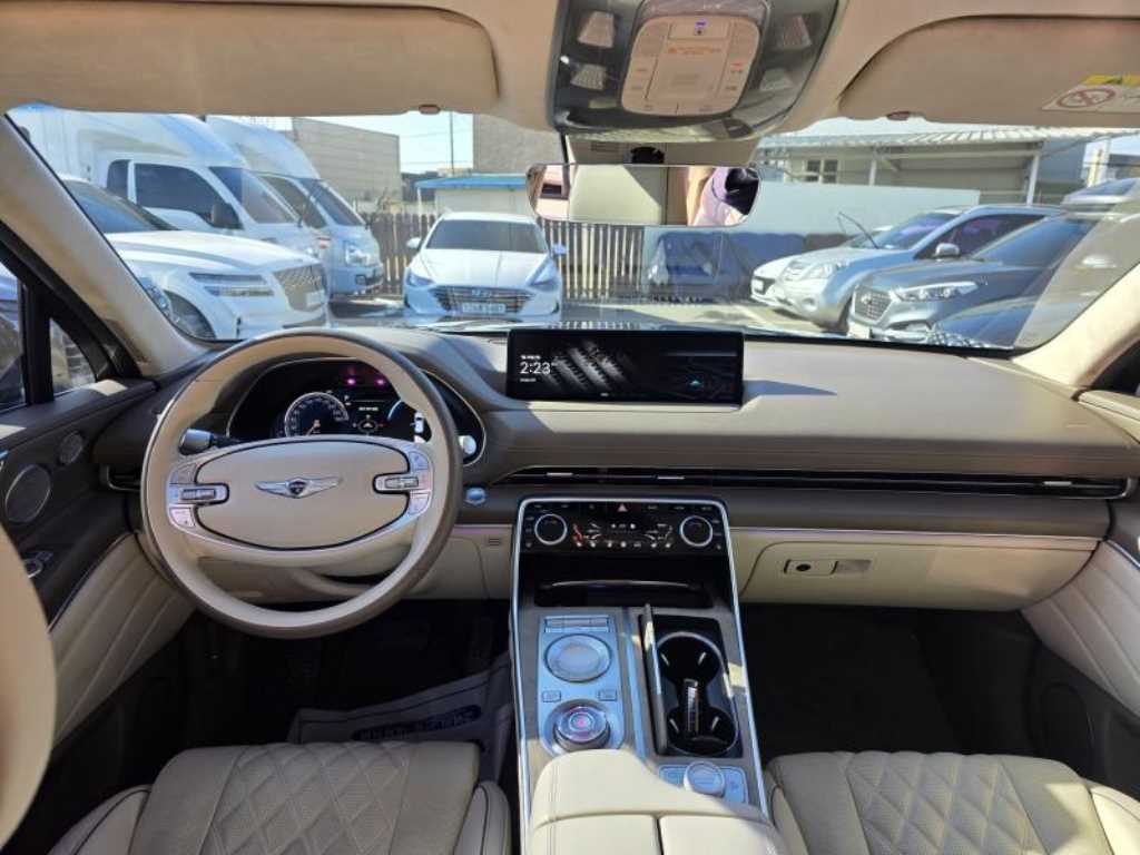 Genesis GV80 - Vista 9