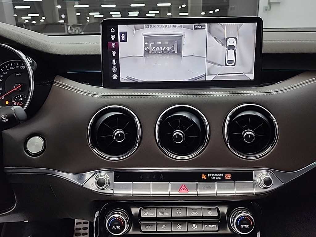 KIA Stinger - Vista 10