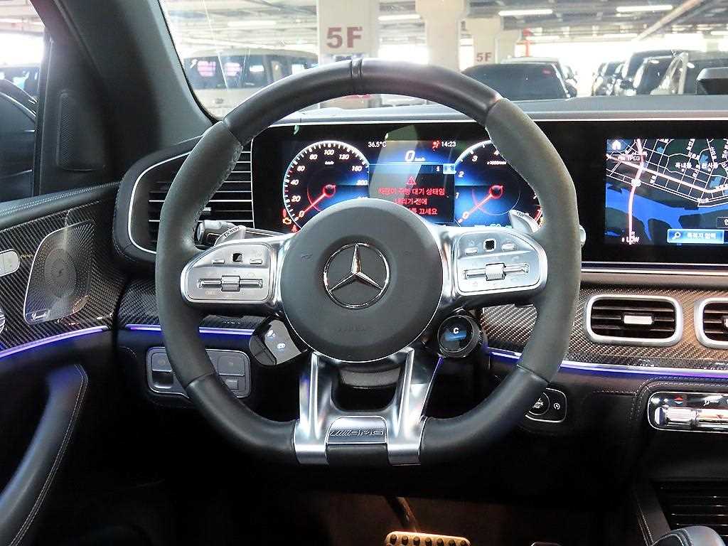 Mercedes Benz GLE Class - Vista 9