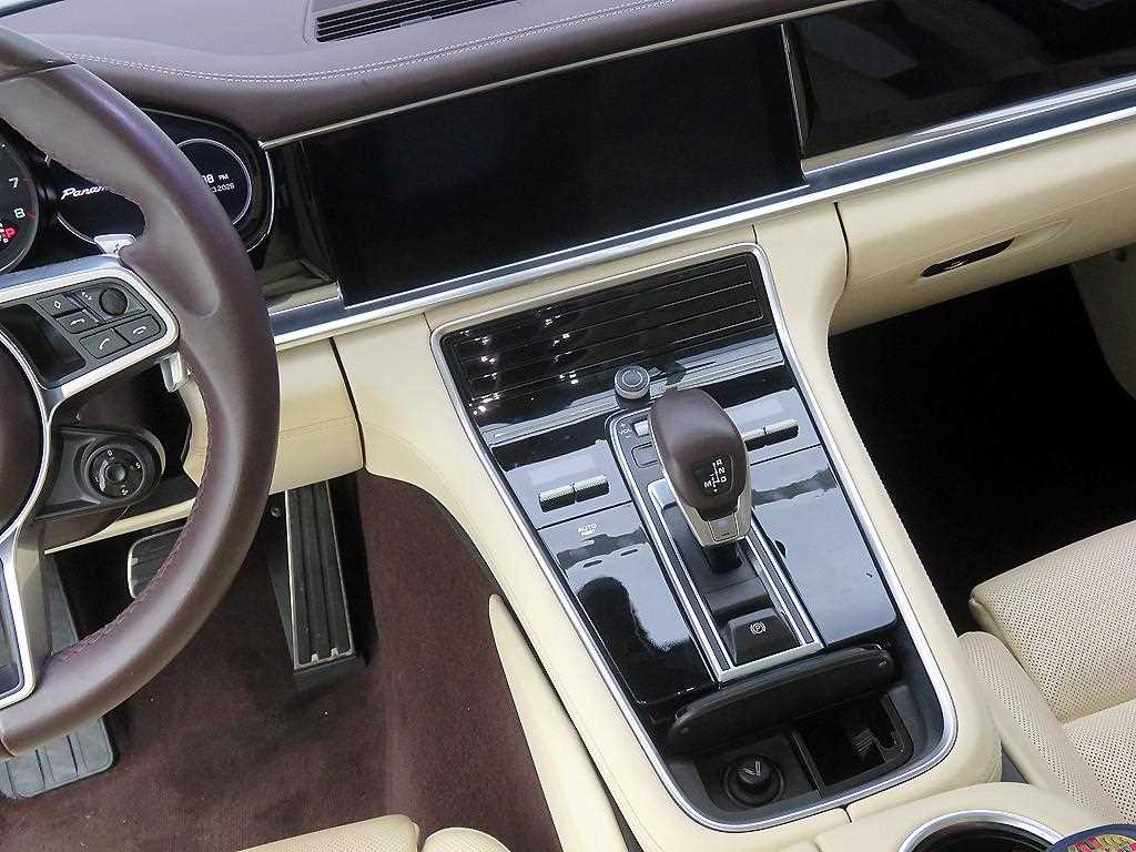 Porsche Panamera - Vista 12