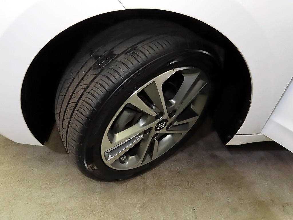 HYUNDAI Avante 2018 Blanco - Importación desde Corea - HF Imports Iquique - Foto 18