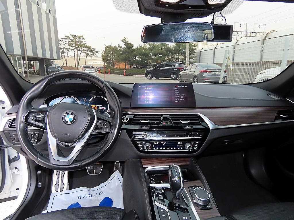 BMW 5 Series - Vista 7