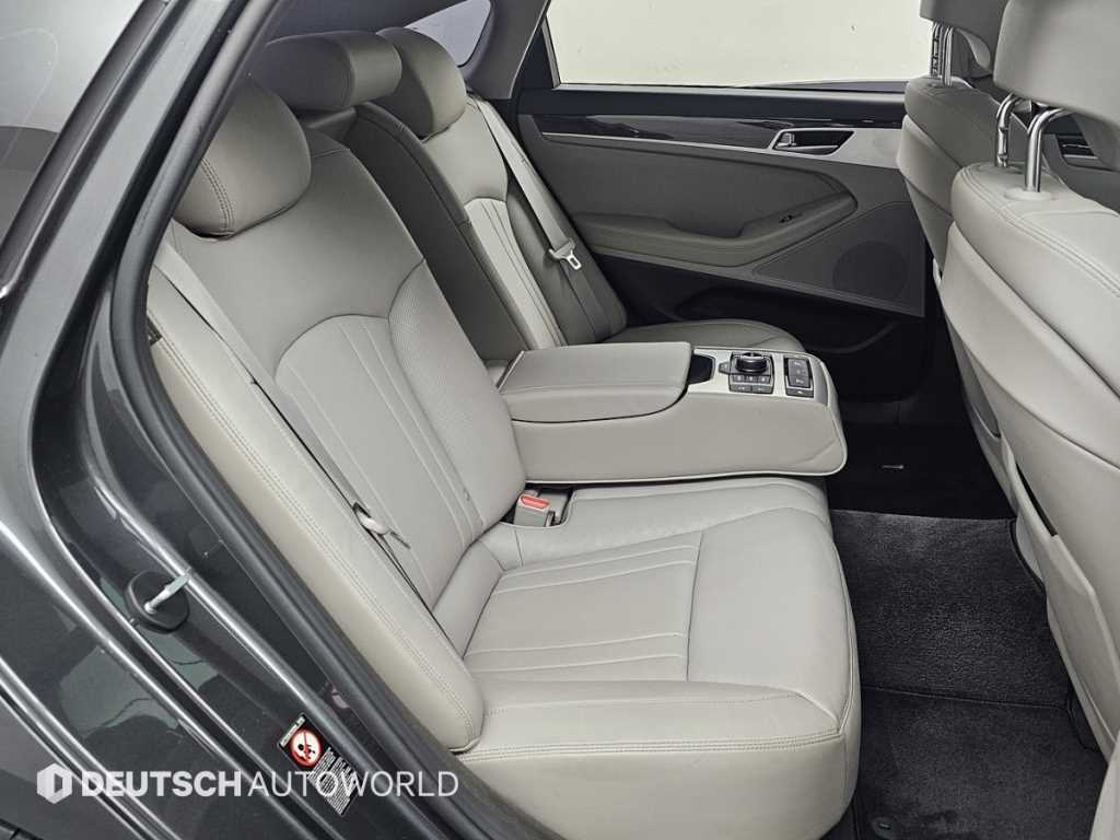 Genesis G80 - Vista 12