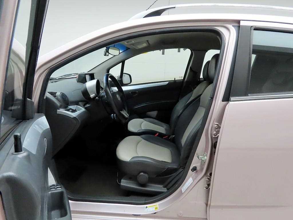 Chevrolet Spark - Vista 12
