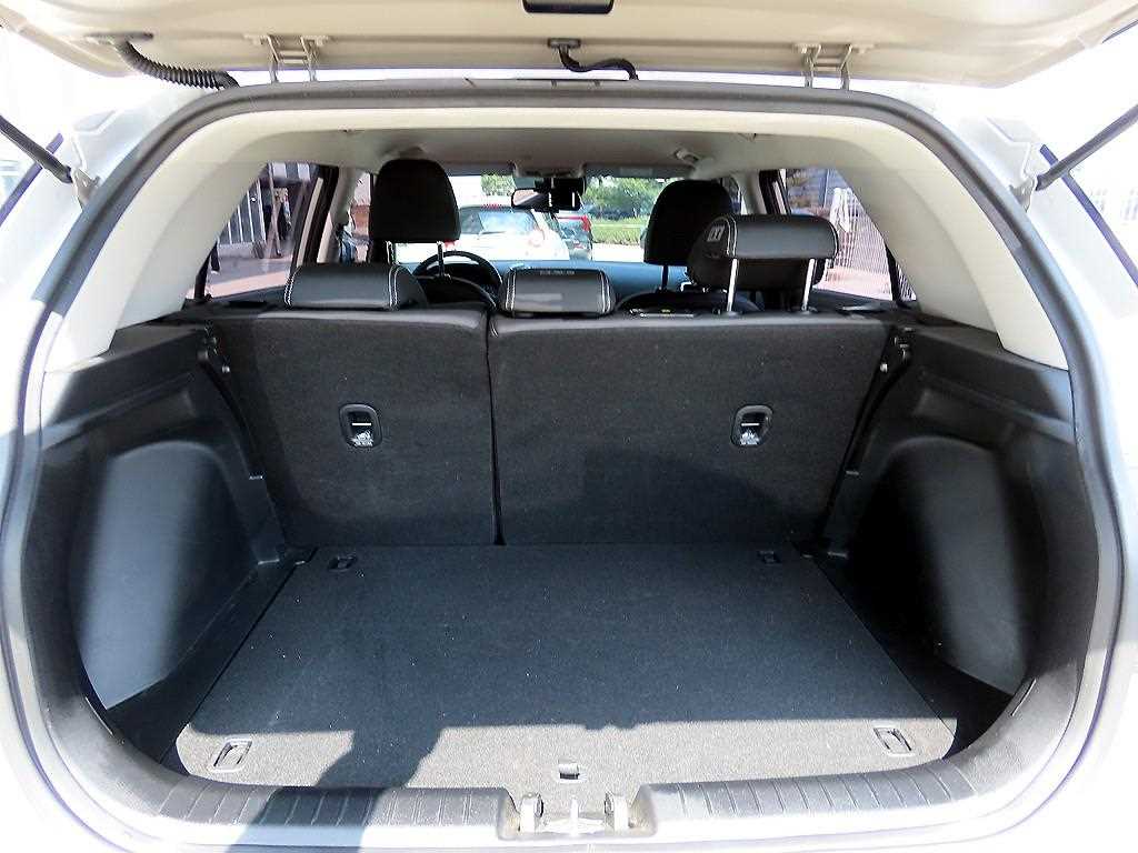 HYUNDAI Venue 2021 Gris - Importación desde Corea - HF Imports Iquique - Foto 18