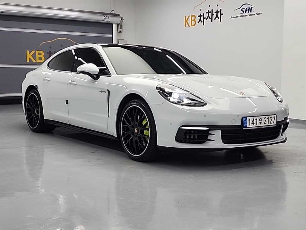Porsche Panamera - Vista 4