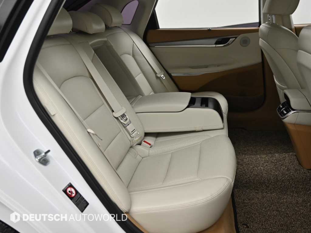 HYUNDAI Grandeur - Vista 12