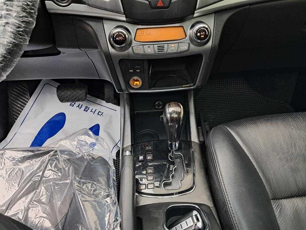 Ssangyong Korando 2014 Blanco - Importación desde Corea - HF Imports Iquique - Foto 14