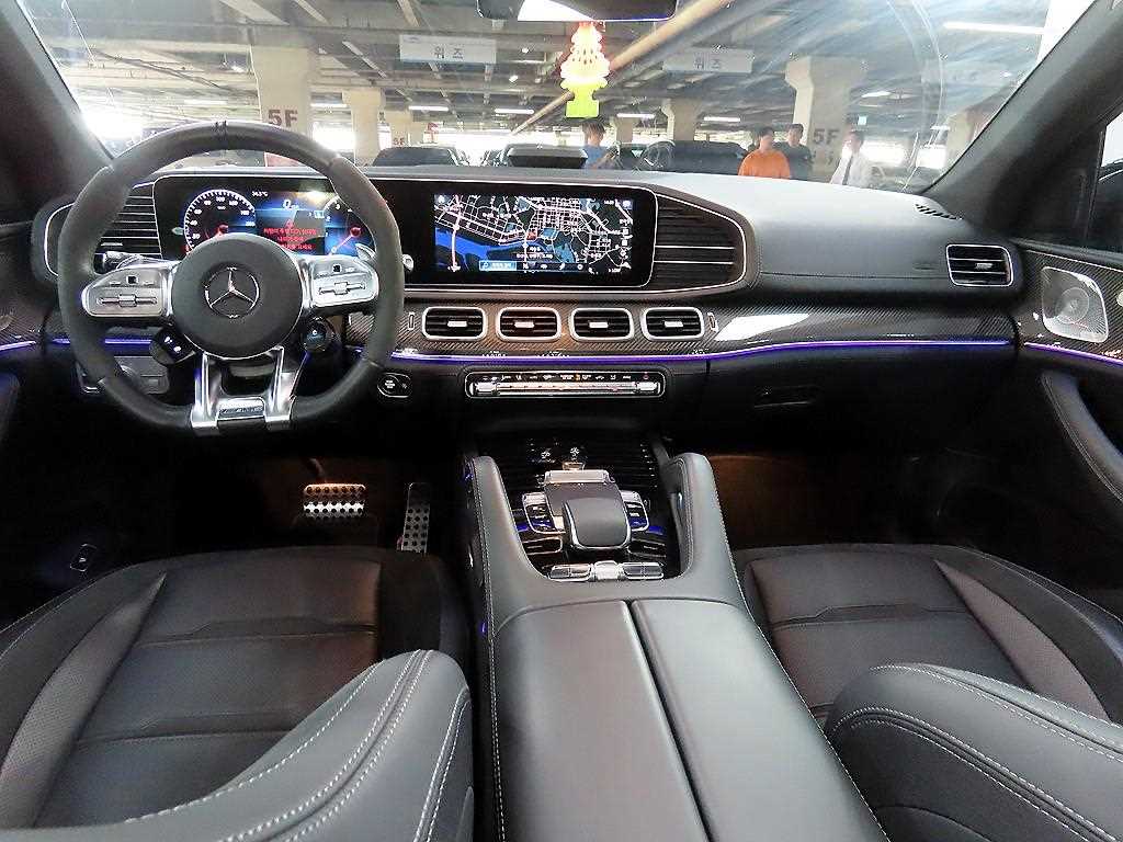 Mercedes Benz GLE Class - Vista 8