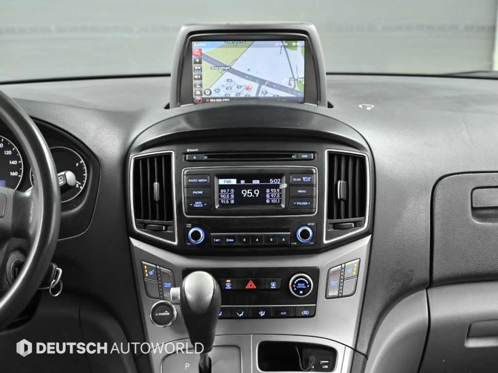 HYUNDAI Starex 2016 Blanco - Importación desde Corea - HF Imports Iquique - Foto 14