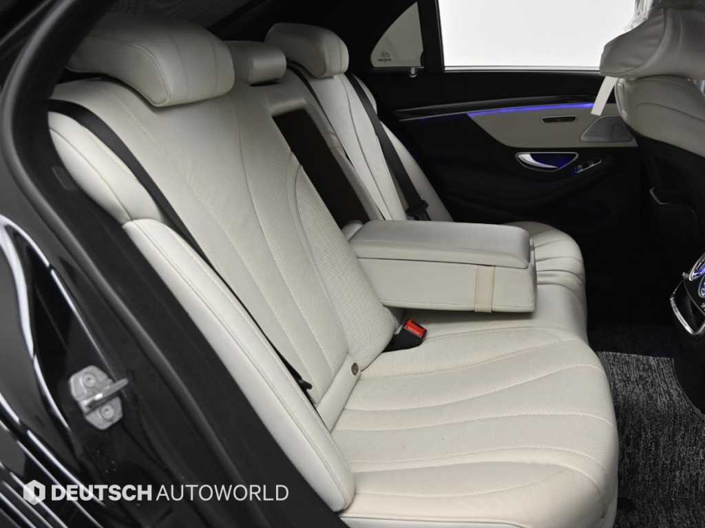 Mercedes Benz S Class - Vista 12