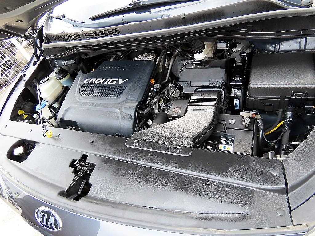 KIA Carnival 2016 Gris - Importación desde Corea - HF Imports Iquique - Foto 19