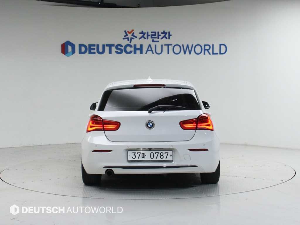 BMW 1 series - Vista 4