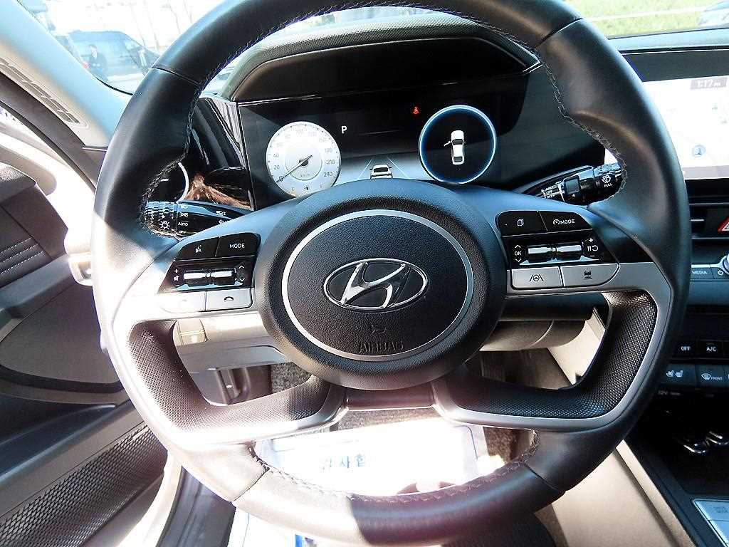 HYUNDAI Avante - Vista 8