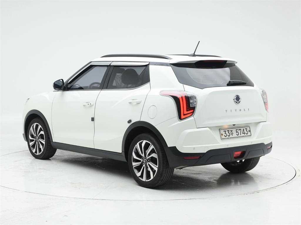 Ssangyong Tivoli - Vista 4