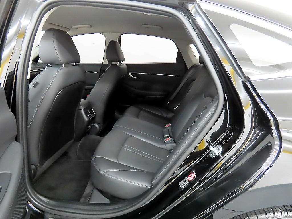 HYUNDAI Sonata - Vista 6