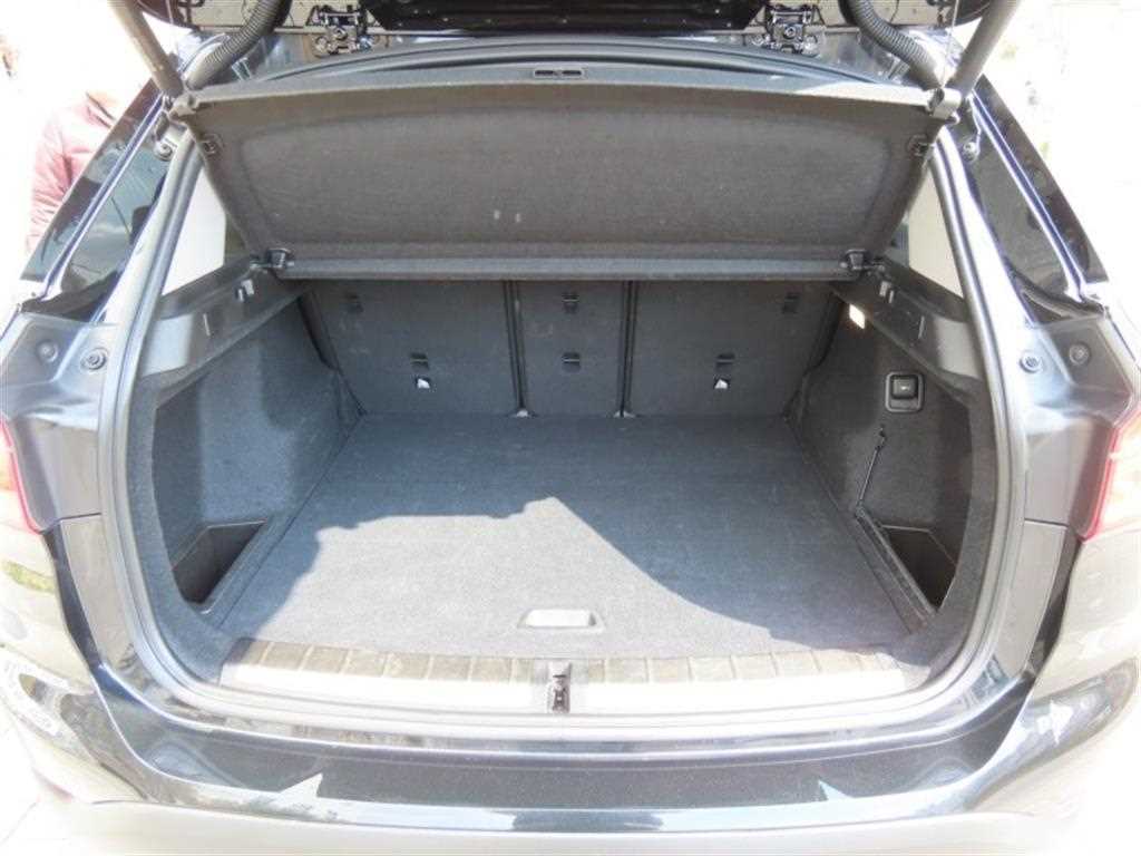 BMW X1 2022 Negro - Importación desde Corea - HF Imports Iquique - Foto 18