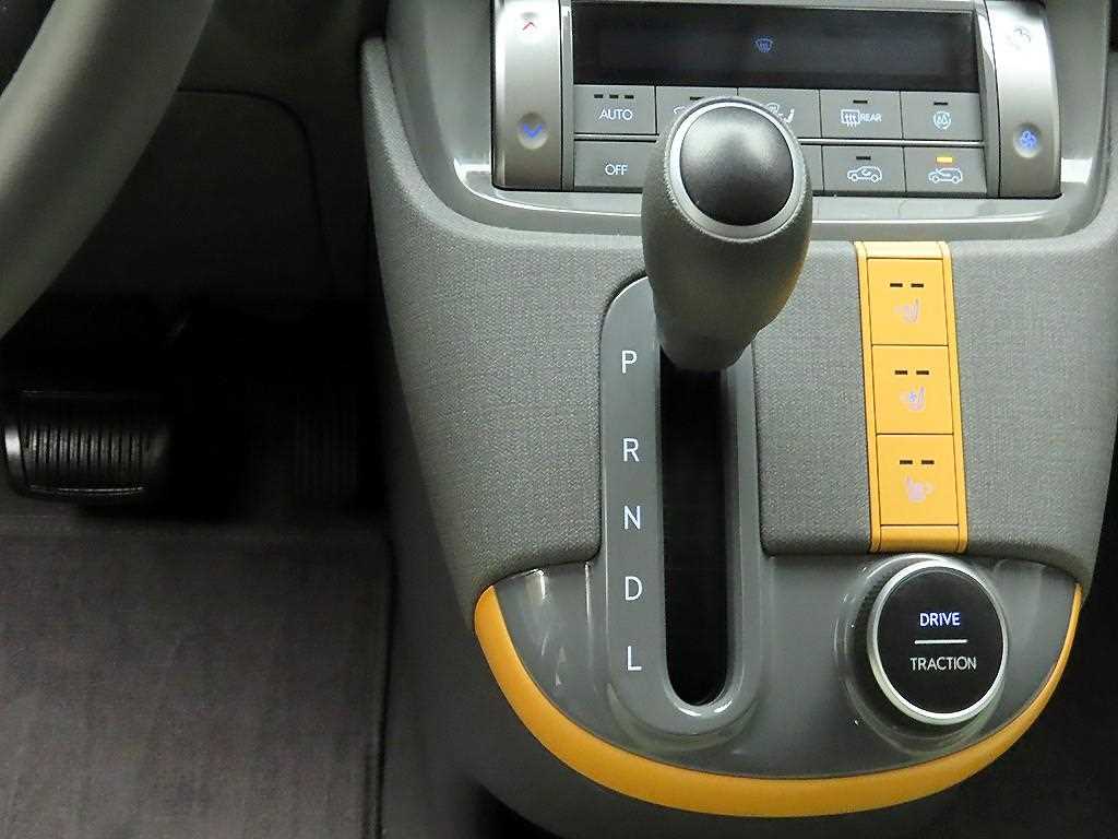 HYUNDAI Casper - Vista 10