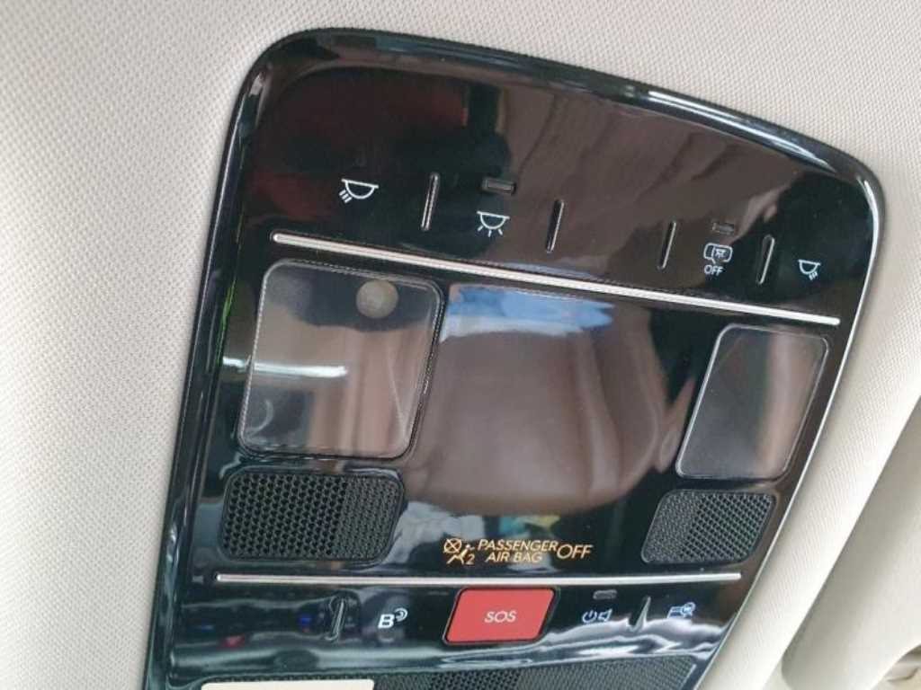 HYUNDAI Grandeur - Vista 11