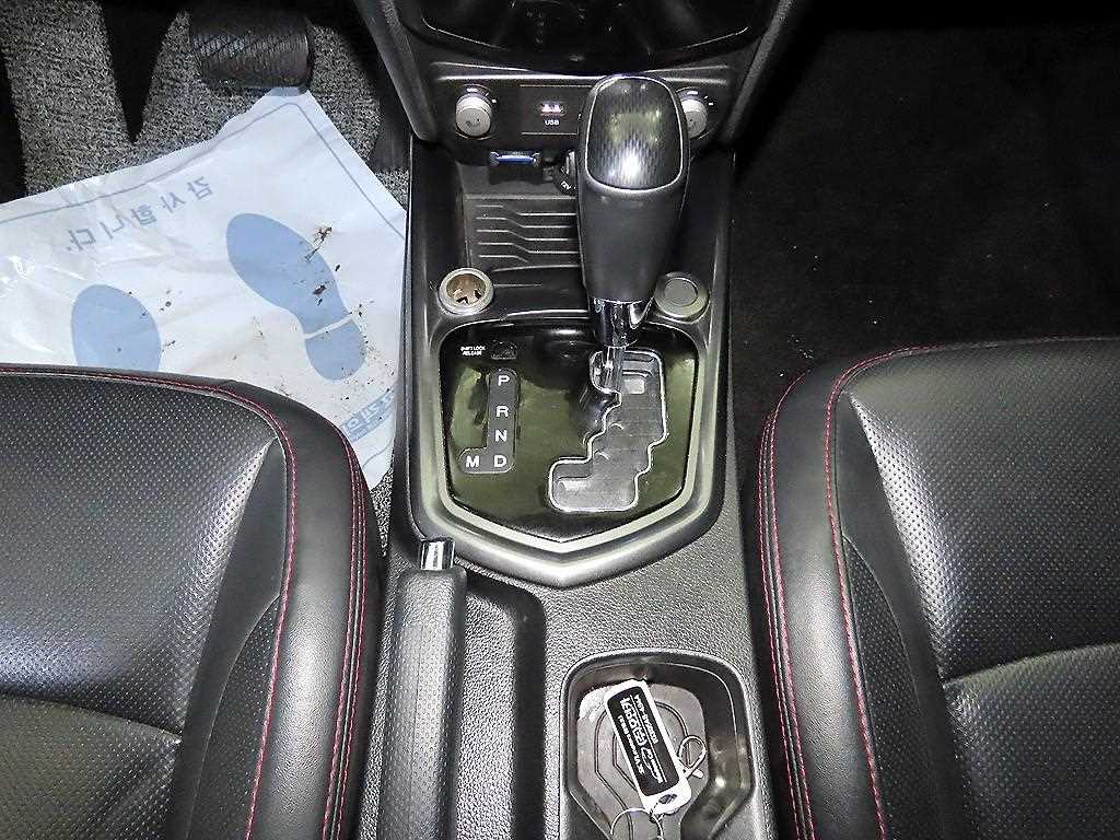 Ssangyong Tivoli - Vista 12