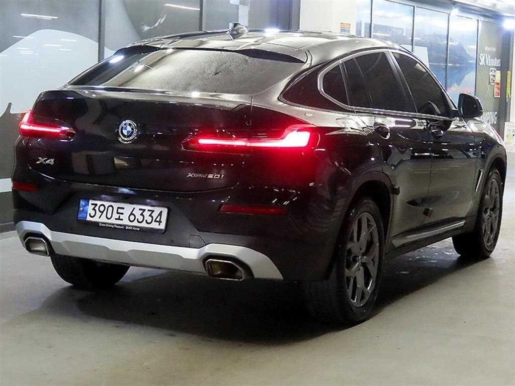 BMW X4 - Vista 4