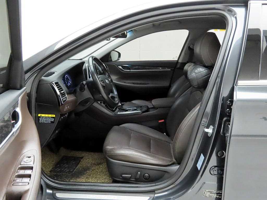 HYUNDAI Grandeur - Vista 12