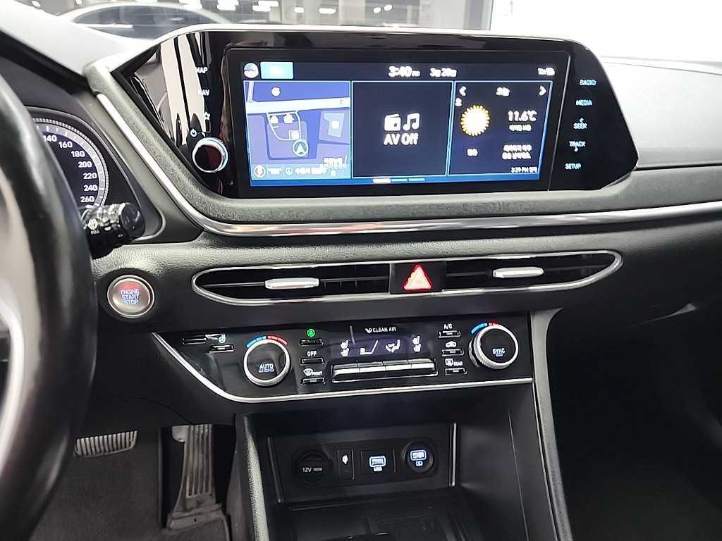 HYUNDAI Sonata - Vista 10