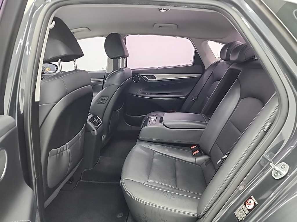 HYUNDAI Grandeur - Vista 12