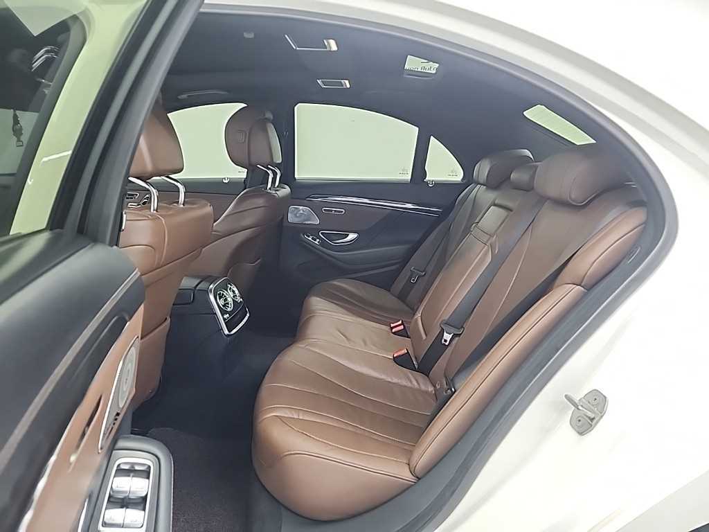 Mercedes Benz S Class - Vista 12