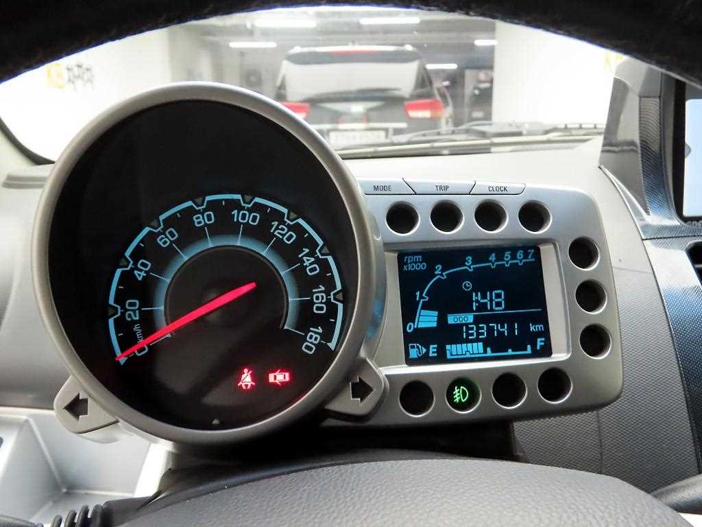 Chevrolet Spark - Vista 5