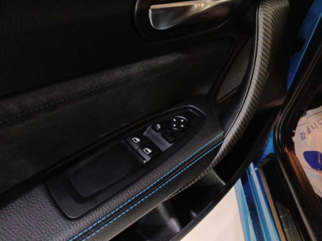 BMW 2 series - Vista 9