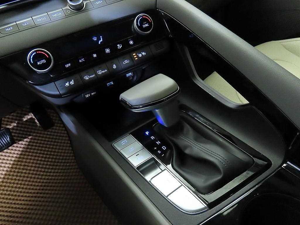 HYUNDAI Avante - Vista 12