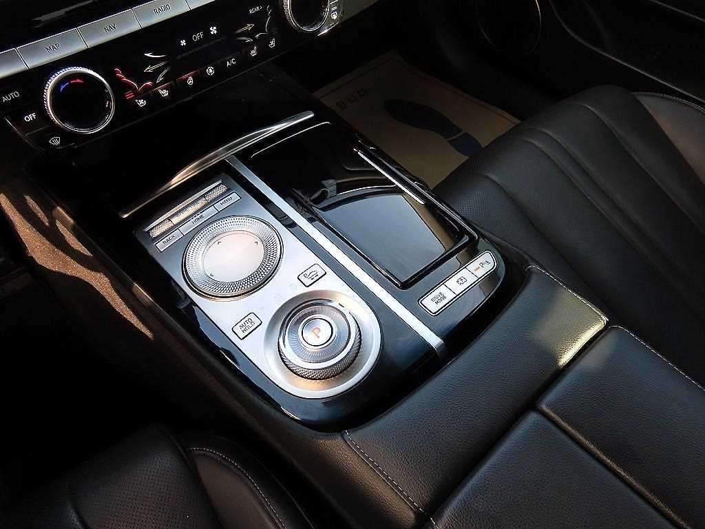 Genesis G80 - Vista 11