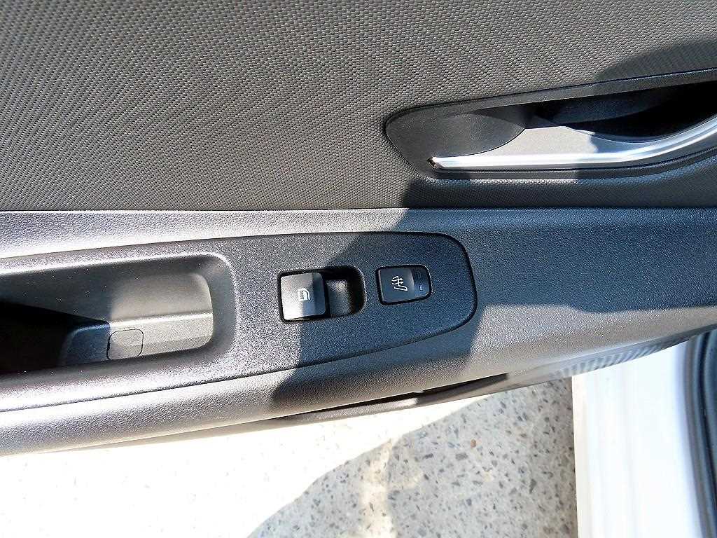 HYUNDAI Avante 2021 Blanco - Importación desde Corea - HF Imports Iquique - Foto 17