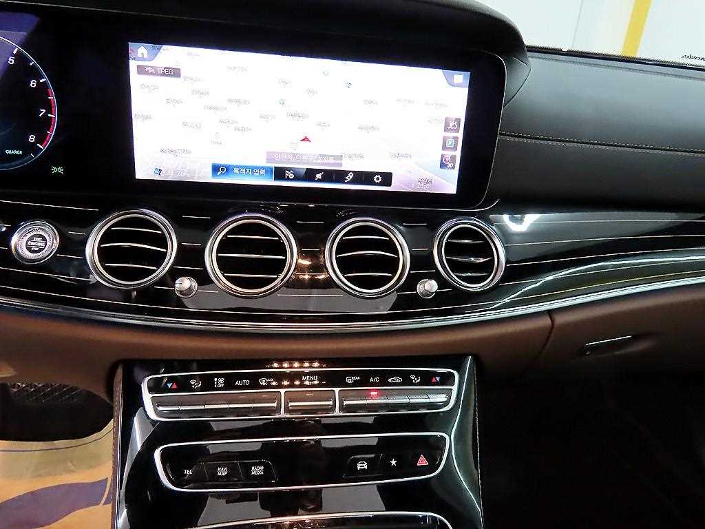 Mercedes Benz E class 2021 Negro - Importación desde Corea - HF Imports Iquique - Foto 15