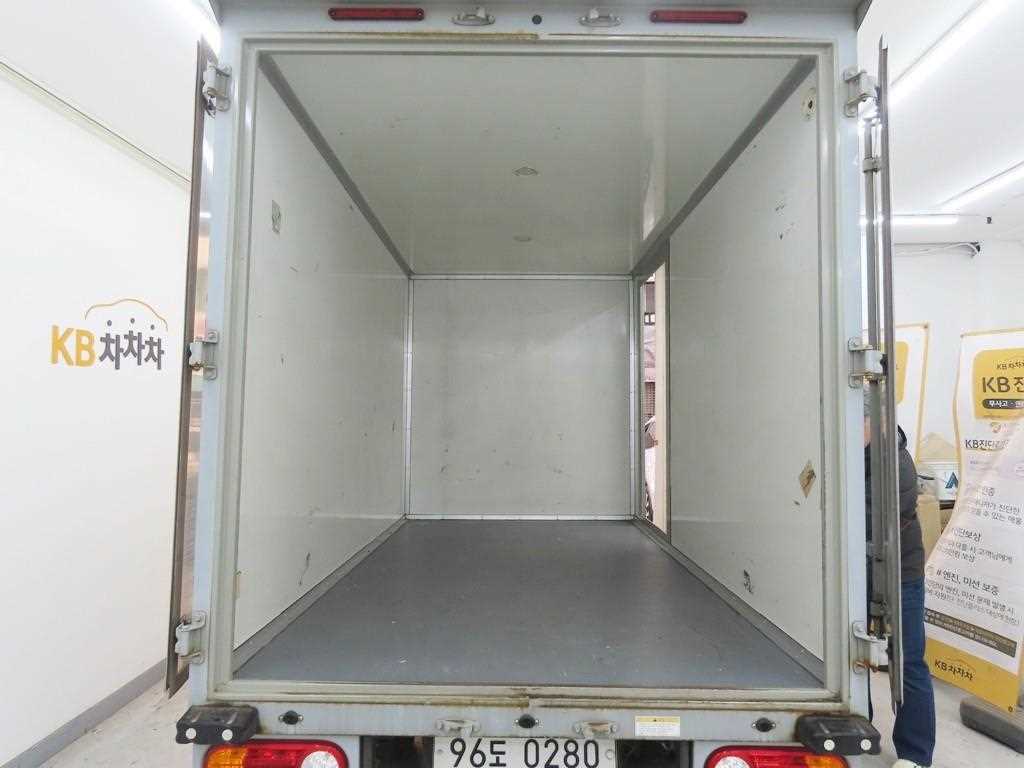Small Truck Normal Box(High Deck) 2019 Blanco - Importación desde Corea - HF Imports Iquique - Foto 19