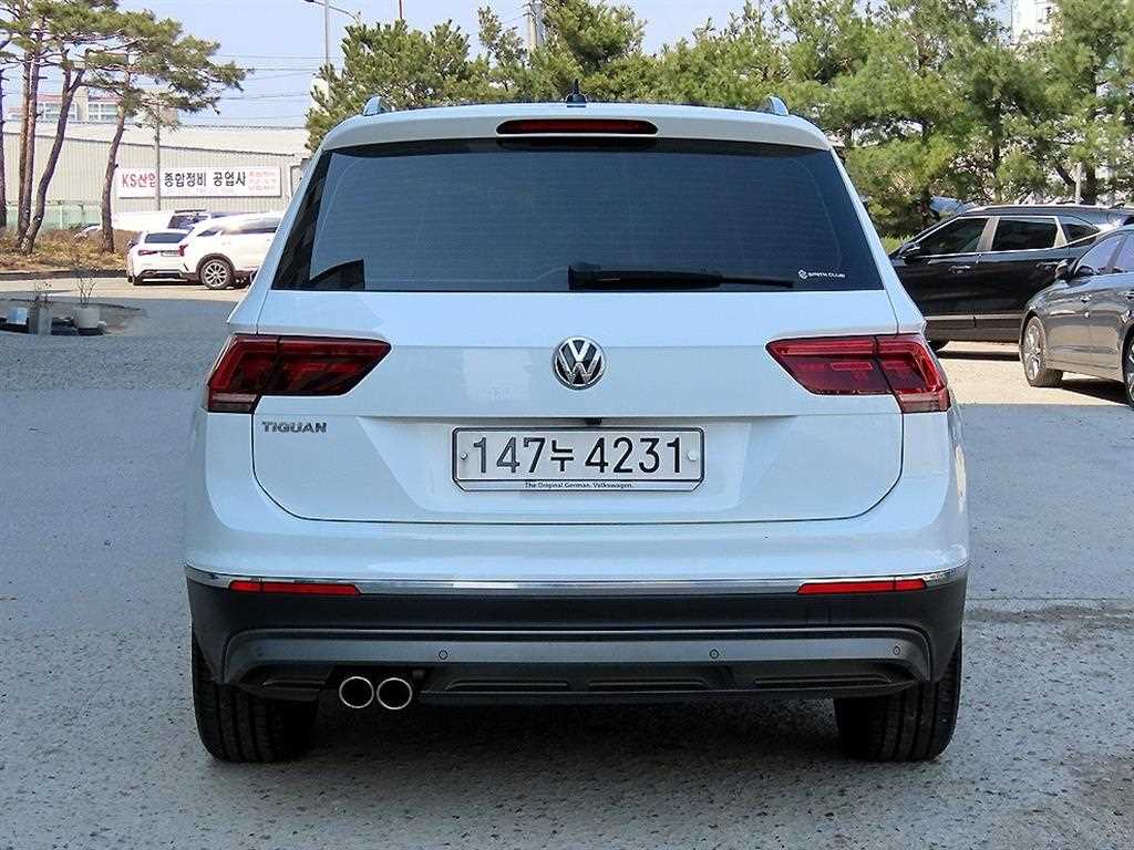 Volkswagen Tiguan - Vista 4
