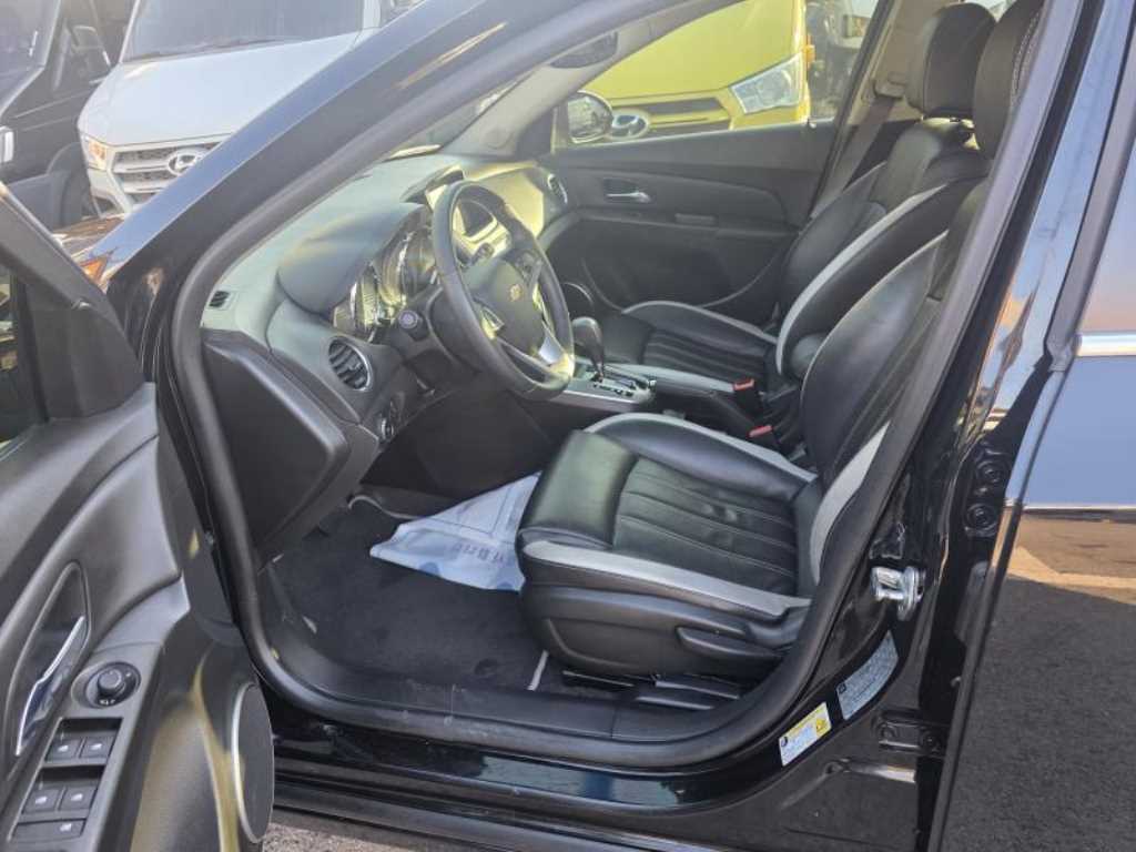 Chevrolet Cruise - Vista 5