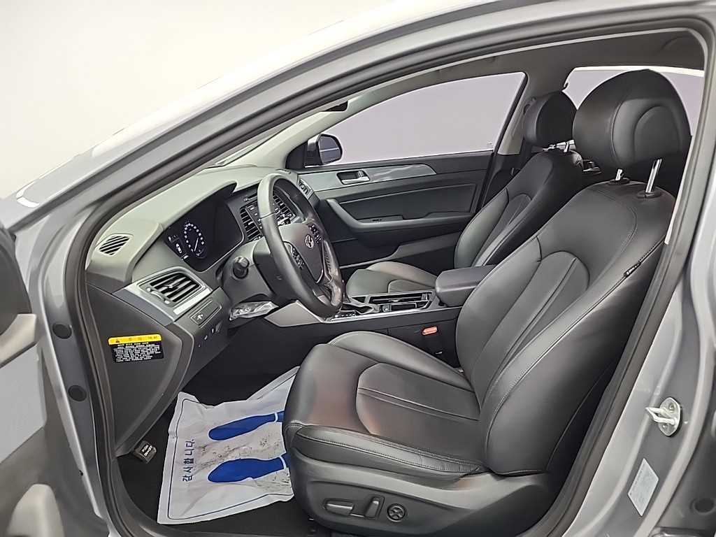 HYUNDAI Sonata - Vista 11